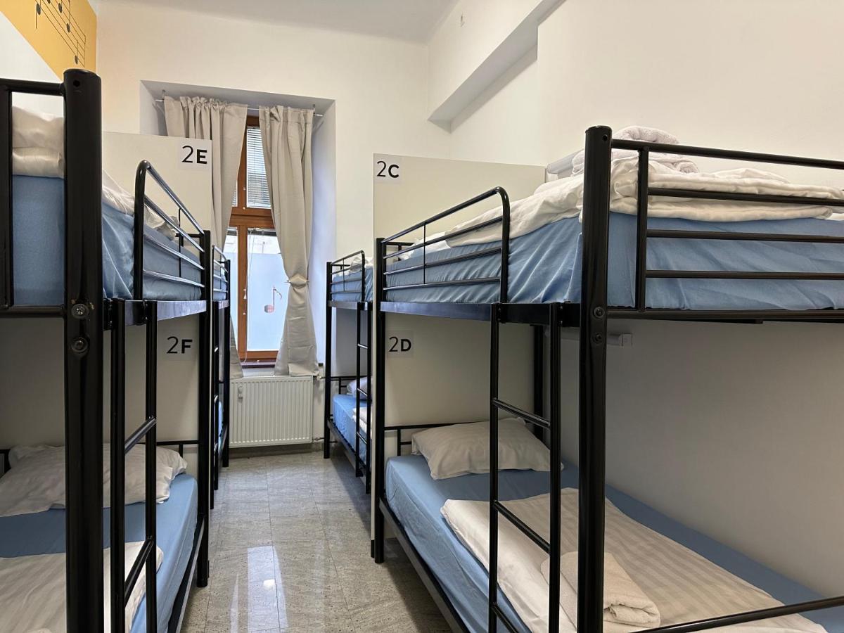Hostel Opera 卢布尔雅那 外观 照片